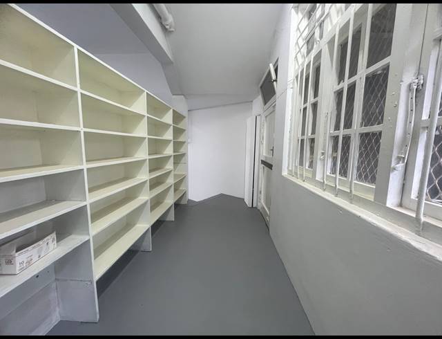 100M² BUSINESS TO LET IN SEA VIEW